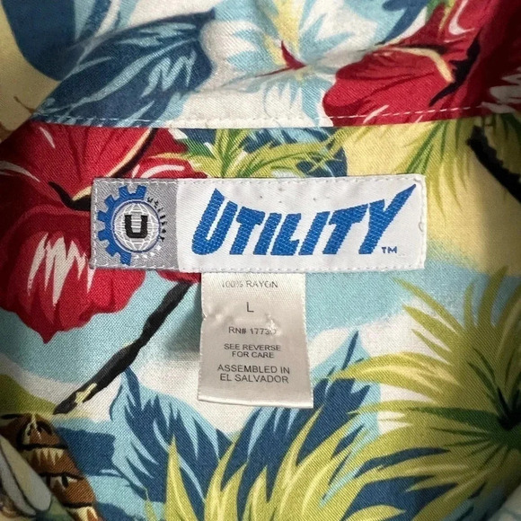 Utility button down top - Picture 7 of 8